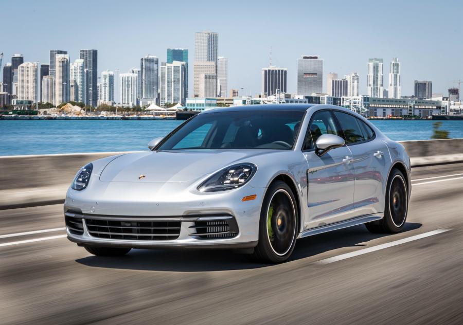  Porsche Panamera 4 E-Hybrid (971) 2017 года  (NA) (фото 1 из 32)